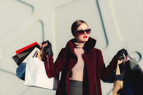 How to Style Casual Clothes Professionally